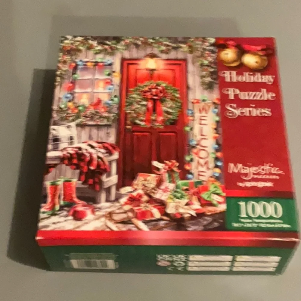 Holiday Puzzle Series - Red and Green
